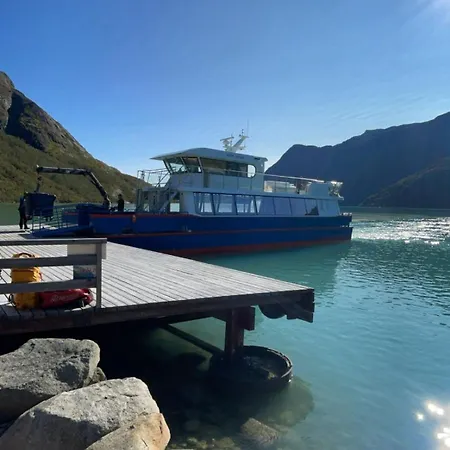 Holiday home With Hot Tub And Panoramic Mountain Views