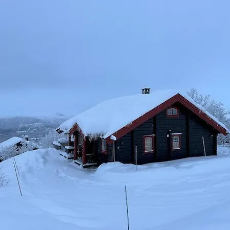 With Hot Tub And Panoramic Mountain Views Beitostolen