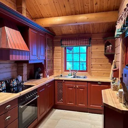 With Hot Tub And Panoramic Mountain Views Holiday home Beitostolen