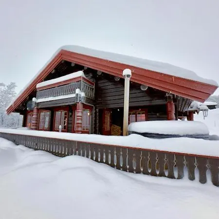 With Hot Tub And Panoramic Mountain Views Holiday home